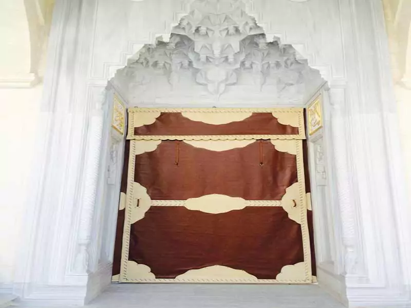 Cami Kapı Brandası